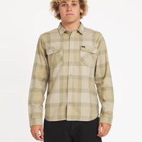 RVCA THAT'LL WORK FLANNEL LOMG SLEEVE SHIRT - LIGHT KHAKI