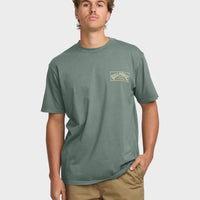 BILLABONG ARCH PREMIUM WAVE WASH T-SHIRT - DARK SLATE