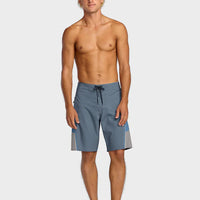 BILLABONG STRADDIE AIRLITE 20" BOARDSHORTS - STEEL BLUE