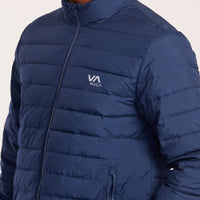 RVCA PACKABLE PUFFA JACKET - ARMY BLUE
