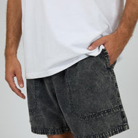 SILENT THEORY ALL ROUNDER SHORT - WASHED BLACK