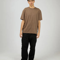 SILENT THEORY ESSENTIAL FIT TEE - MOCHA