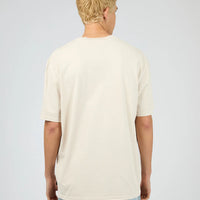 SILENT THEORY ESSENTIAL FIT TEE - NATURAL