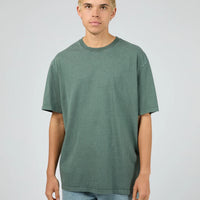 SILENT THEORY ESSENTIAL FIT TEE - PINE
