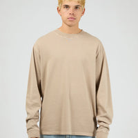 SILENT THEORY HEAVYWEIGHT STANDARD FIT LONG SLEEVE TEE - TAN