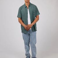 SILENT THEORY LINEN SHORT SLEEVE SHIRT - PINE