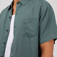 SILENT THEORY LINEN SHORT SLEEVE SHIRT - PINE