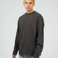 SILENT THEORY HEAVYWEIGHT STANDARD FIT LONG SLEEVE TEE - COAL