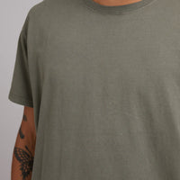 SILENT THEORY MENS CLASSIC TEE - KHAKI