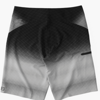BILLABONG FLUID PRO BOARDSHORTS