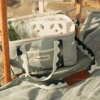 THE PREMIUM COOLER BAG- BUSINESS AND PLEASURE CO