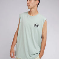SILENT THEORY EXTEND TAIL TEE - LIGHT GREEN