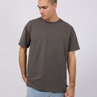 SILENT THEORY SOLID TAIL TEE - COAL
