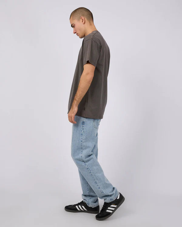 SILENT THEORY SOLID TAIL TEE - COAL
