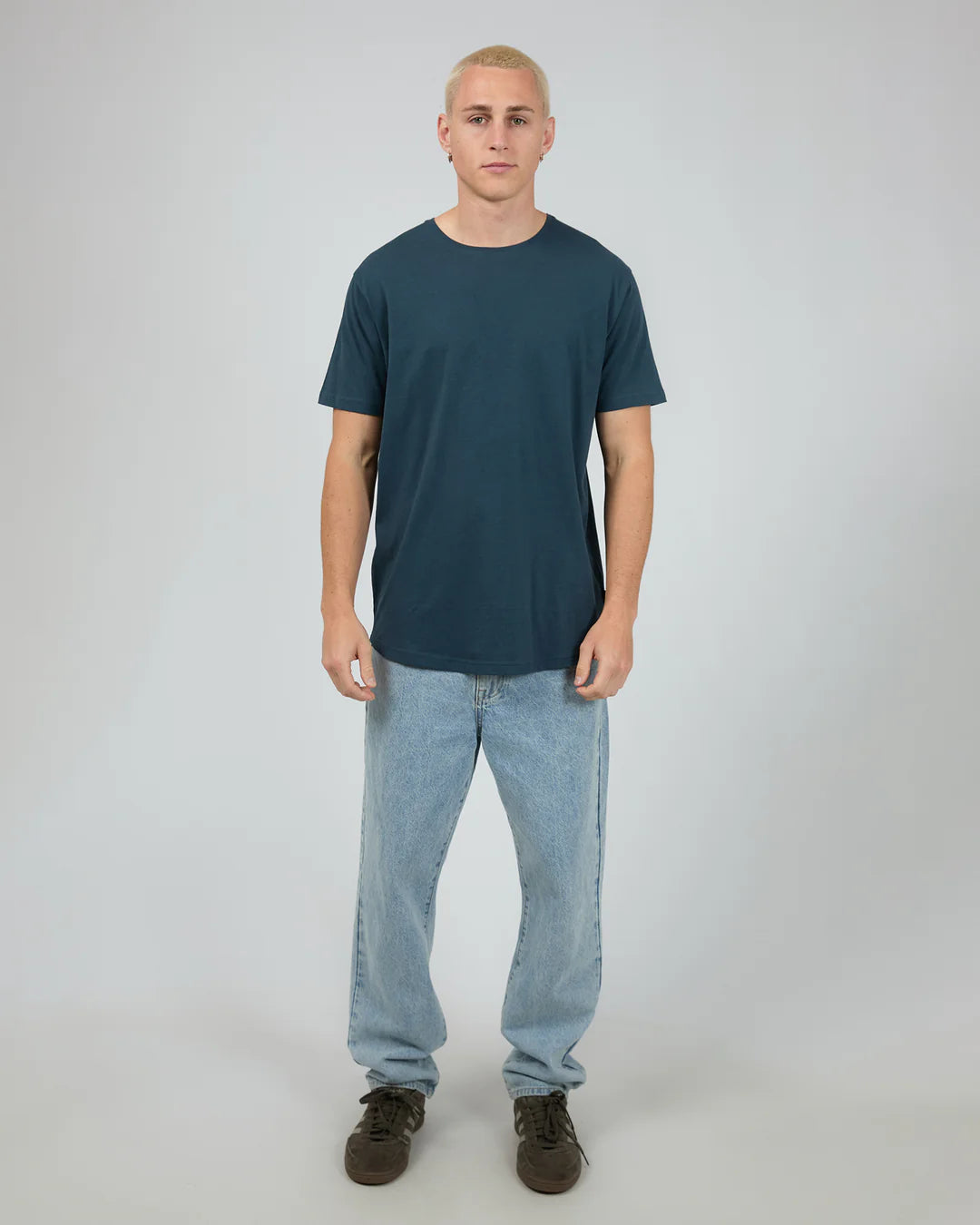 SILENT THEORY SOLID TAIL TEE - NAVY