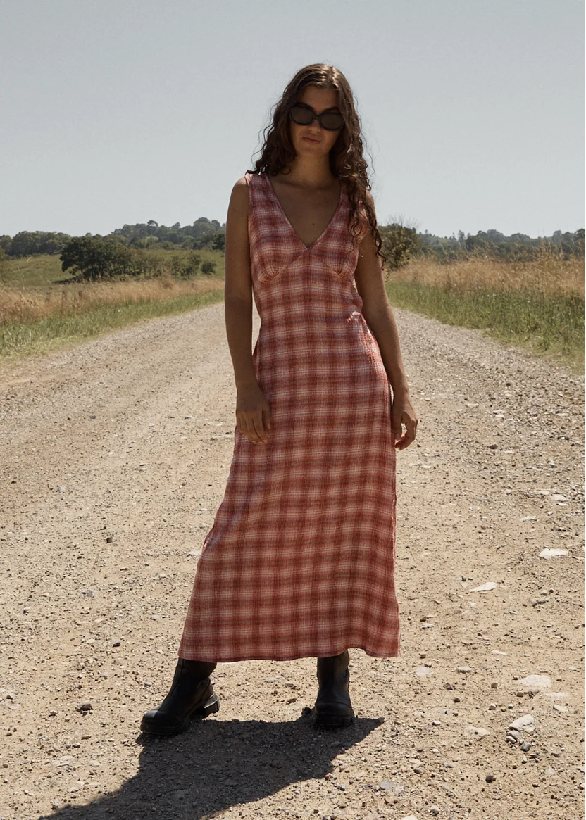 AFENDS POSITION TULLY SEERSUCKER MAXI DRESS - RED CHECK