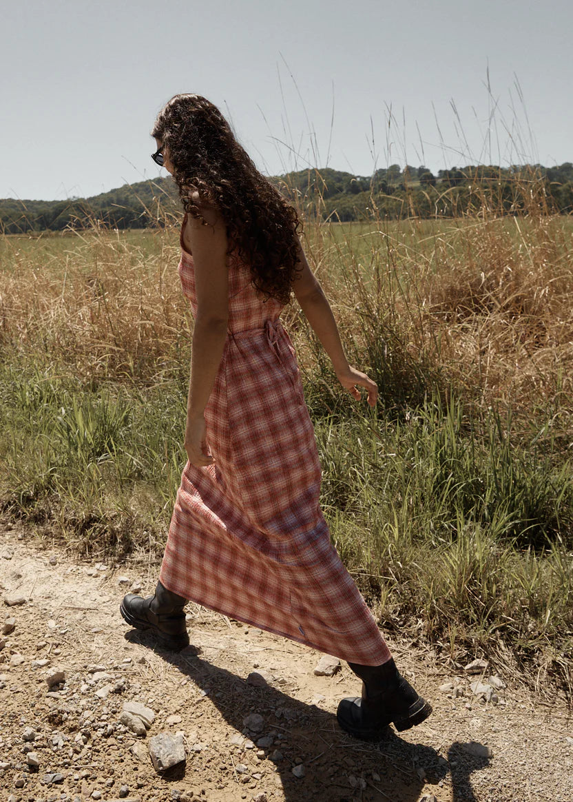 AFENDS POSITION TULLY SEERSUCKER MAXI DRESS - RED CHECK