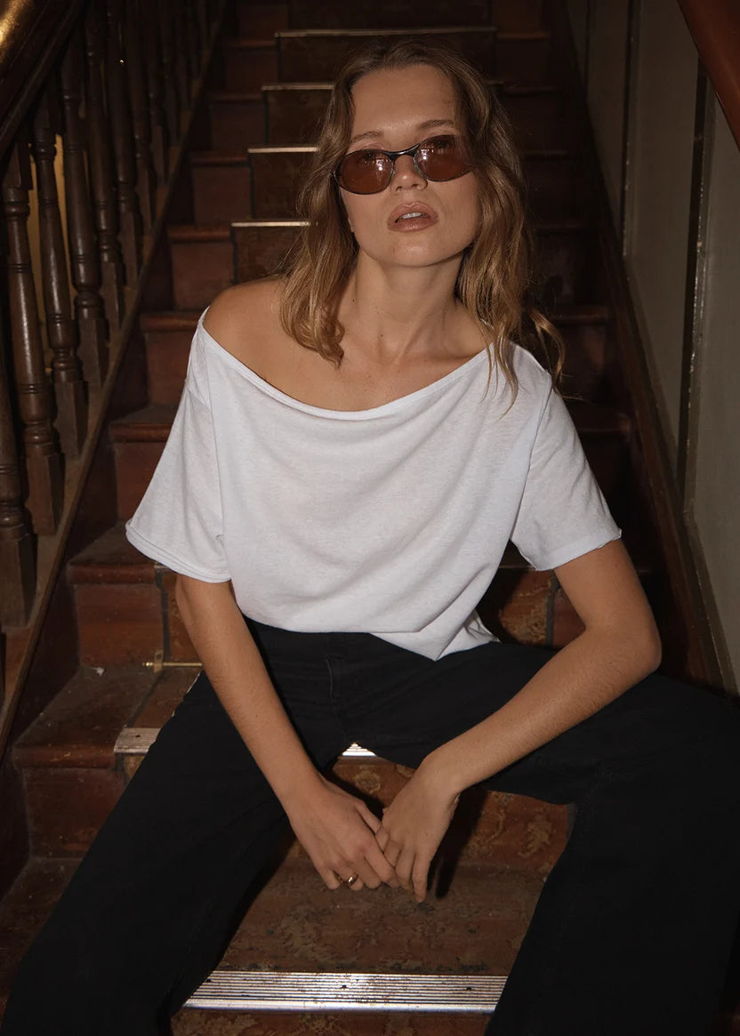 AFENDS SABINA OFF SHOULDER TEE - WHITE