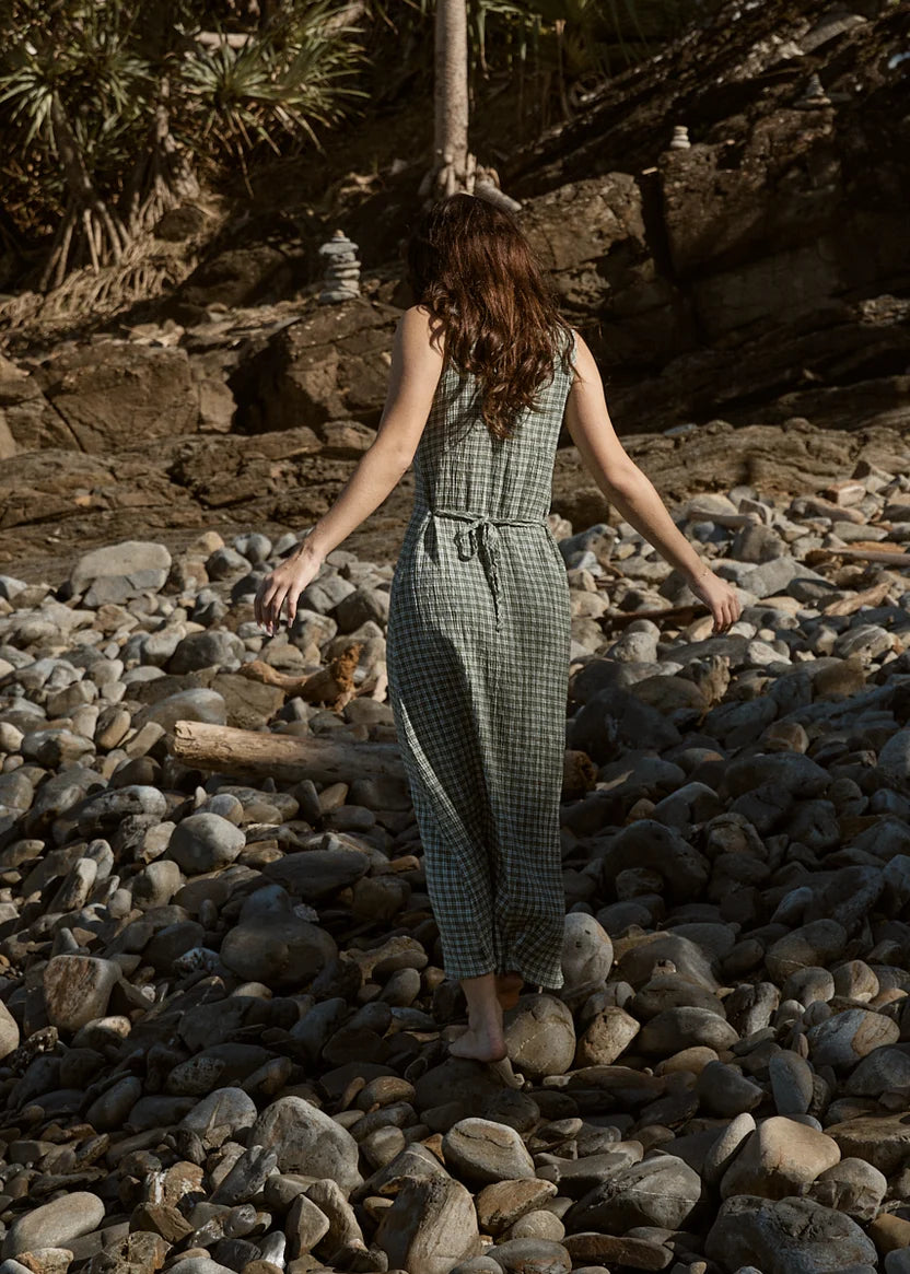 AFENDS TULLY SEERSUCKER MAXI DRESS - BASE DEEP GREEN CHECK