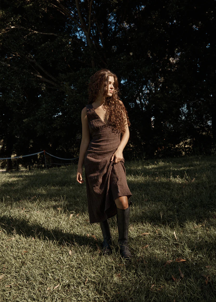 AFENDS TULLY - SEERSUCKER MAXI DRESS - COFFEE