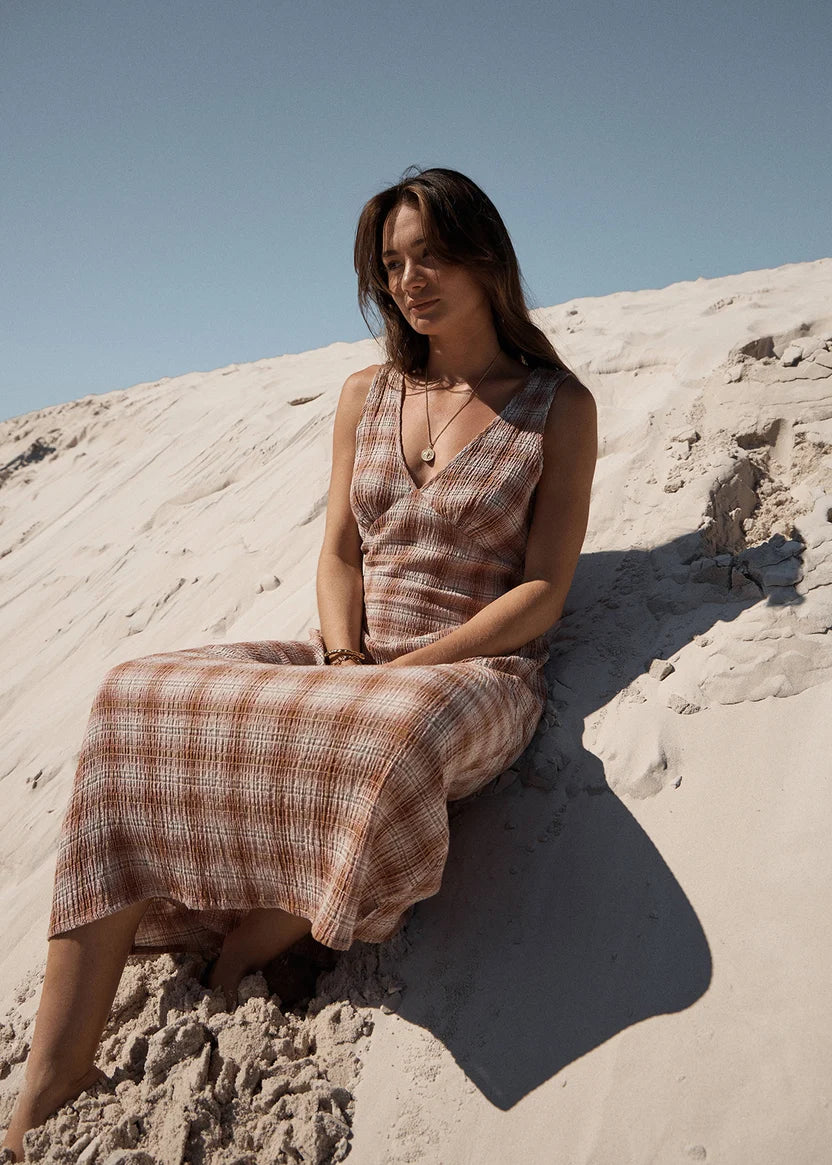 AFENDS TULLY SEERSUCKER MAXI DRESS - DESERT CHECK