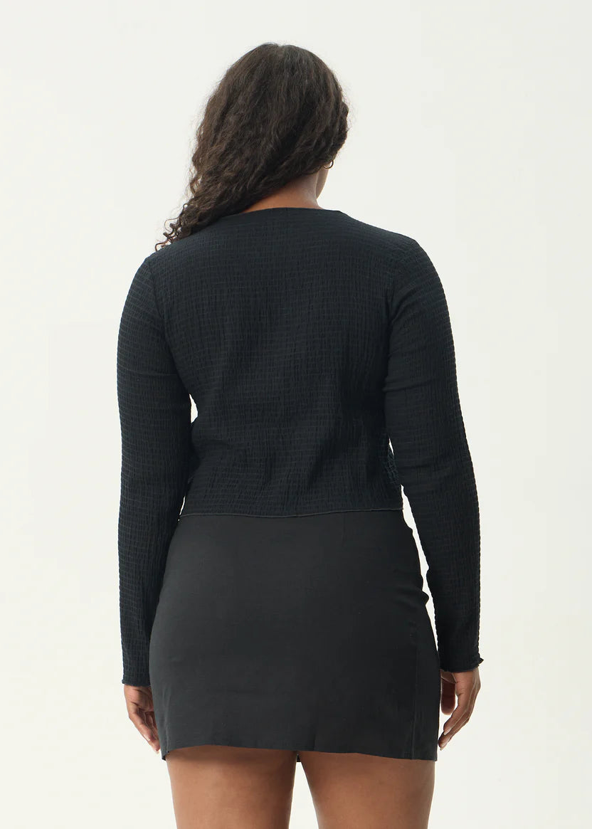 AFENDS FOCUS SEERSUCKER LONG SLEEVE TOP - BLACK