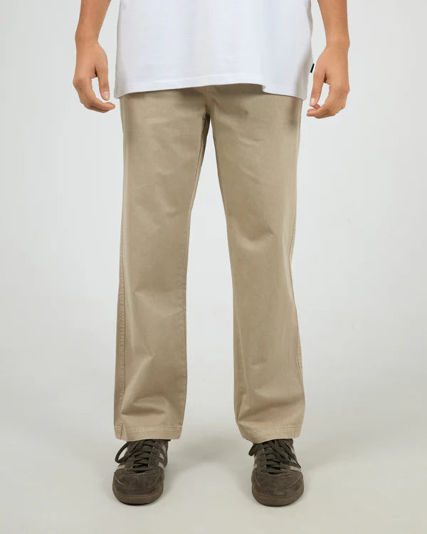 SILENT THEORY RELAXED STRAIGHT CHINO - TAN