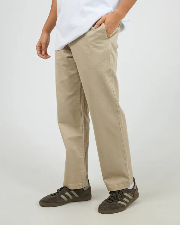 SILENT THEORY RELAXED STRAIGHT CHINO - TAN