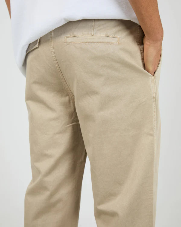 SILENT THEORY RELAXED STRAIGHT CHINO - TAN