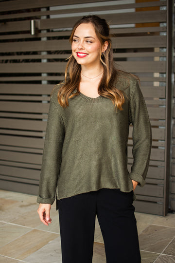 SLIVER WISHES ROLL UP SLEEVE KNIT TOP - KHAKI