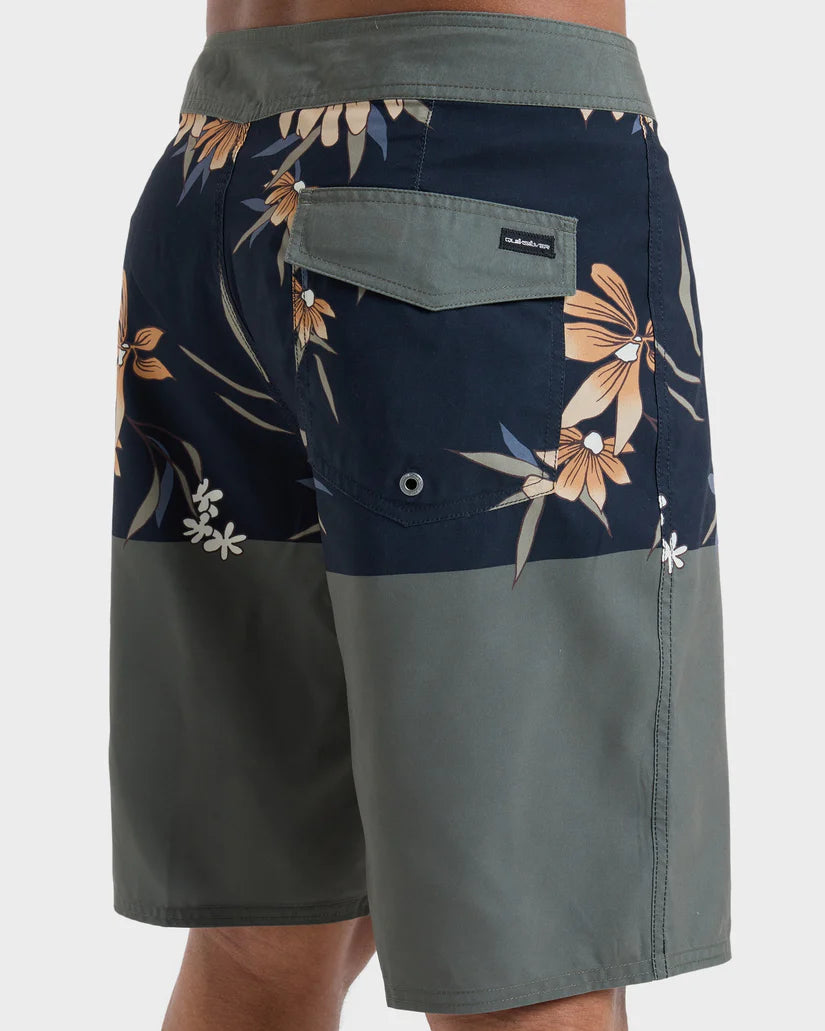 QUIKSILVER  EVERYDAY STRAIGHT 20 - BLACK BLOCK COSTAL FLORAL