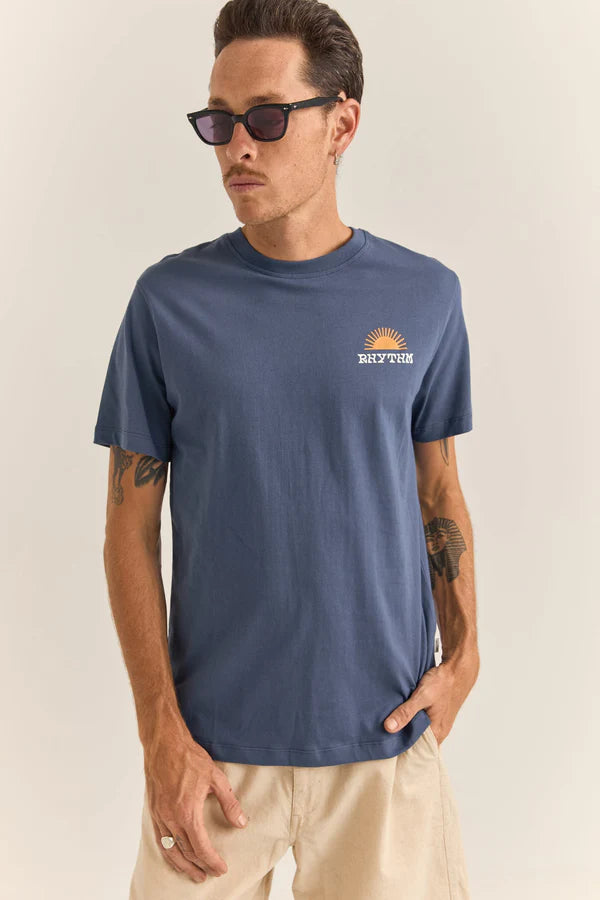 RHYTHM AWAKE TEE - NAVY