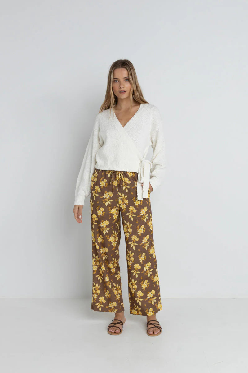 RHYTHM WOMENS ANIKA FLORAL DRAWSTRING PANT - CHOCOLATE