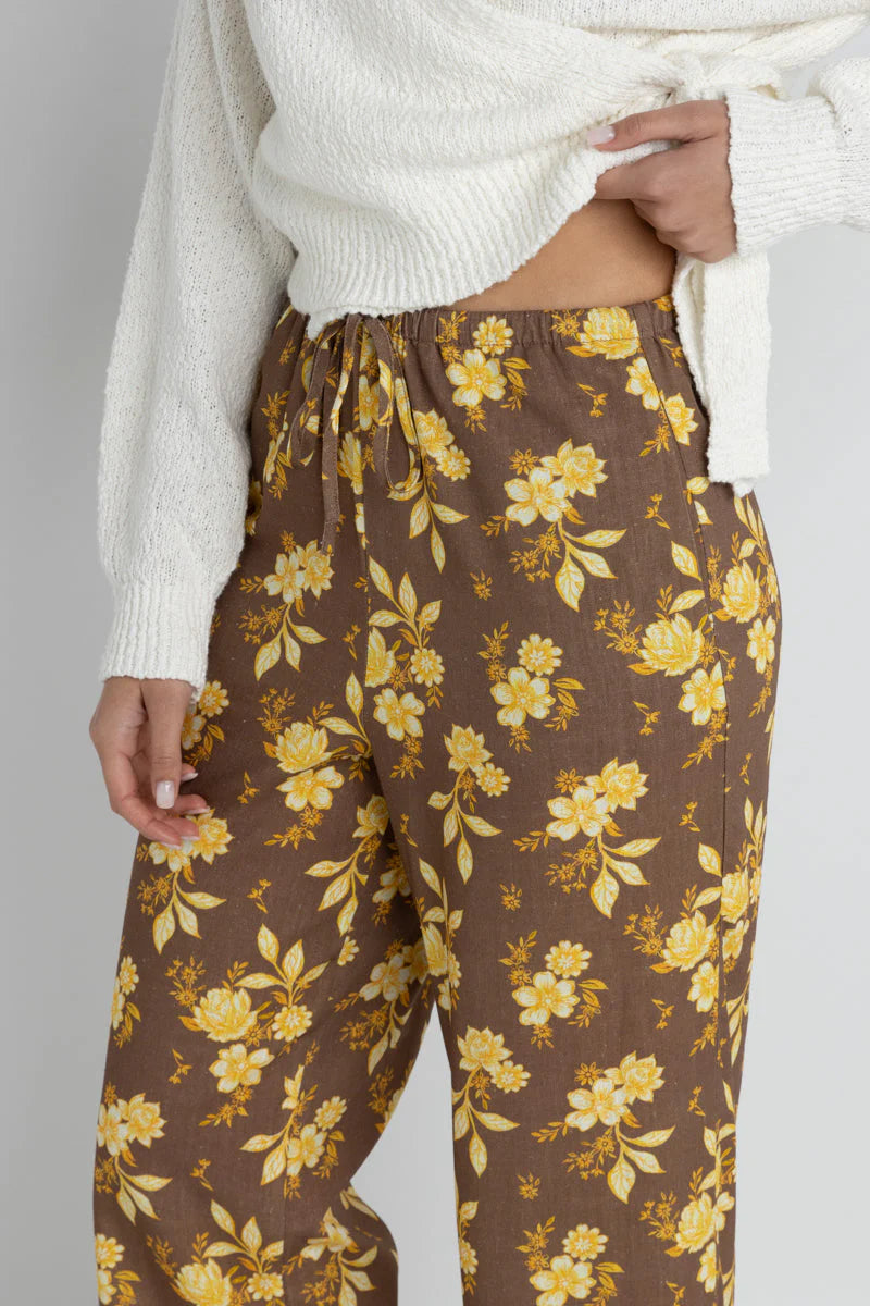 RHYTHM WOMENS ANIKA FLORAL DRAWSTRING PANT - CHOCOLATE