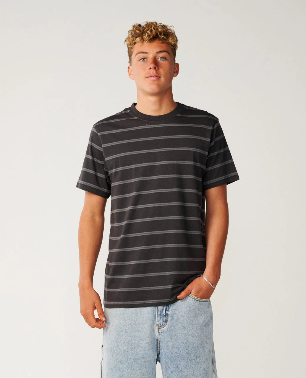 RIP CURL CLASSIC SURF STRIPE TEE - WASHED BLACK