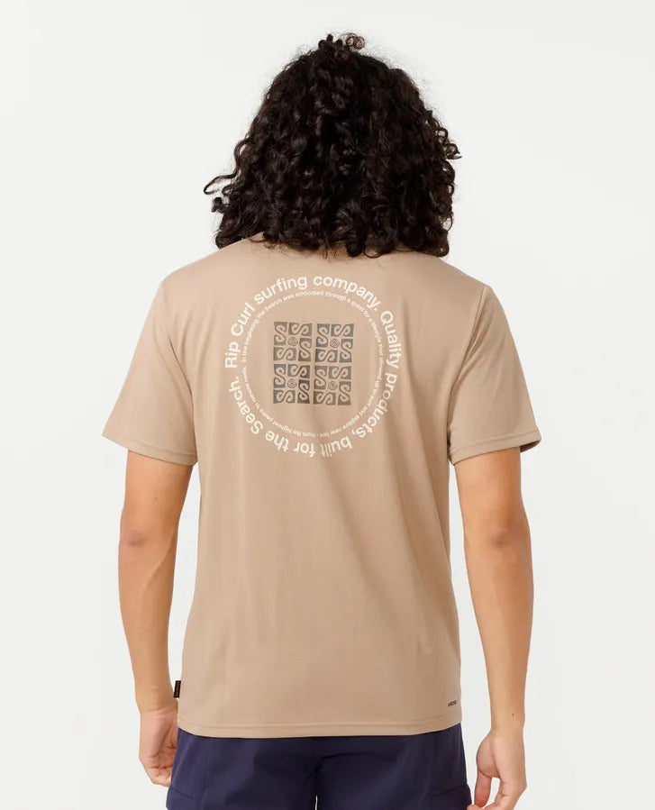 RIP CURL VAPORCOOL RUBIX TEE