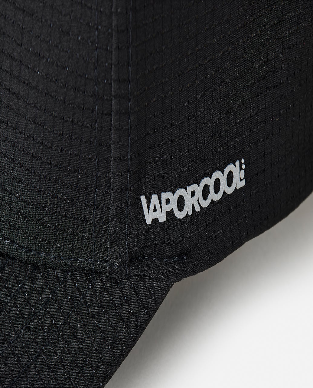 RIP CURL VAPORCOOL AEROTECH FLEXFIT CAP - BLACK