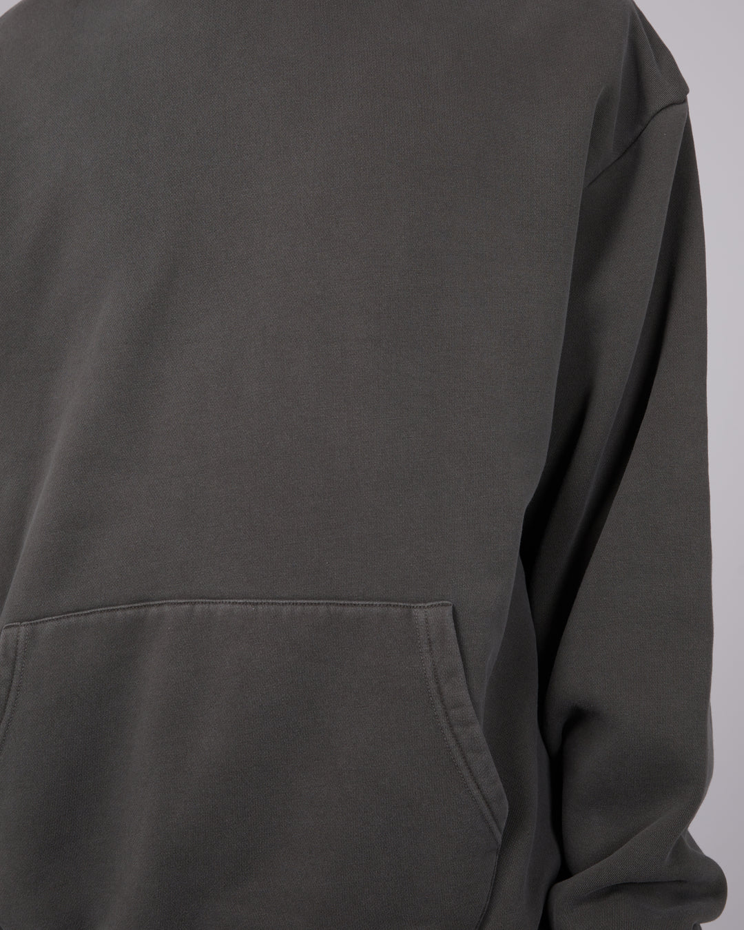 SILENT THEORY BOX HOODIE - COAL