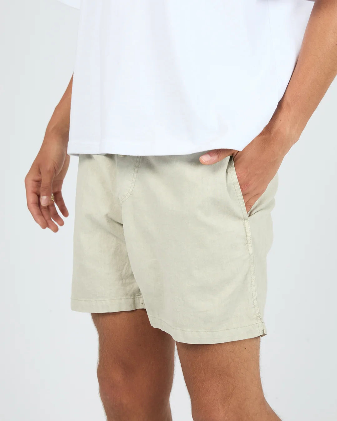 SILENT THEORY ELASTIC WAIST SHORT - NATURAL