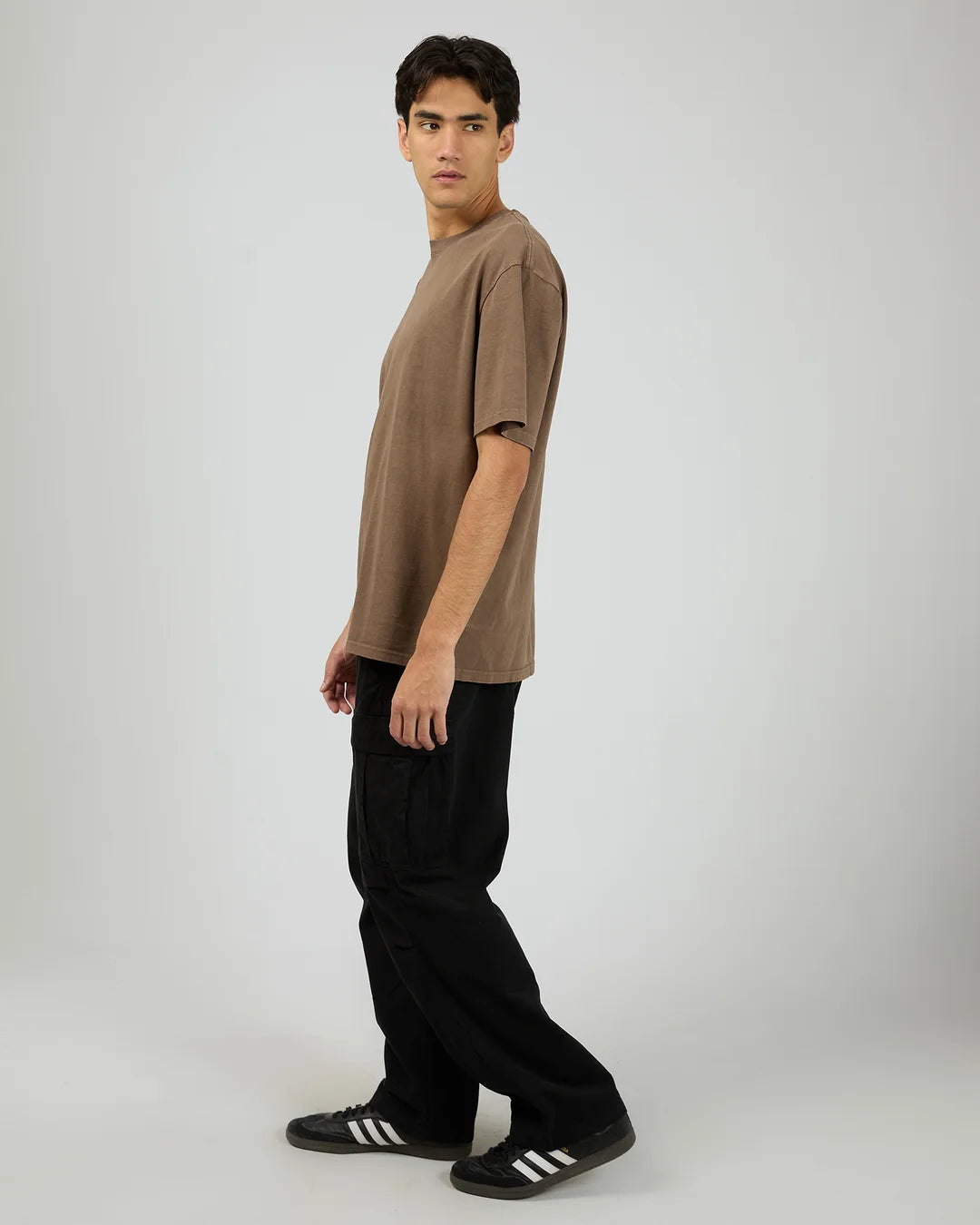 SILENT THEORY ESSENTIAL FIT TEE - MOCHA