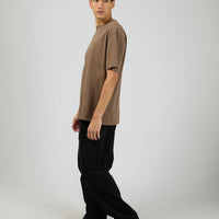 SILENT THEORY ESSENTIAL FIT TEE - MOCHA