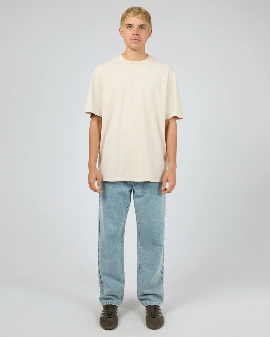SILENT THEORY ESSENTIAL FIT TEE - NATURAL
