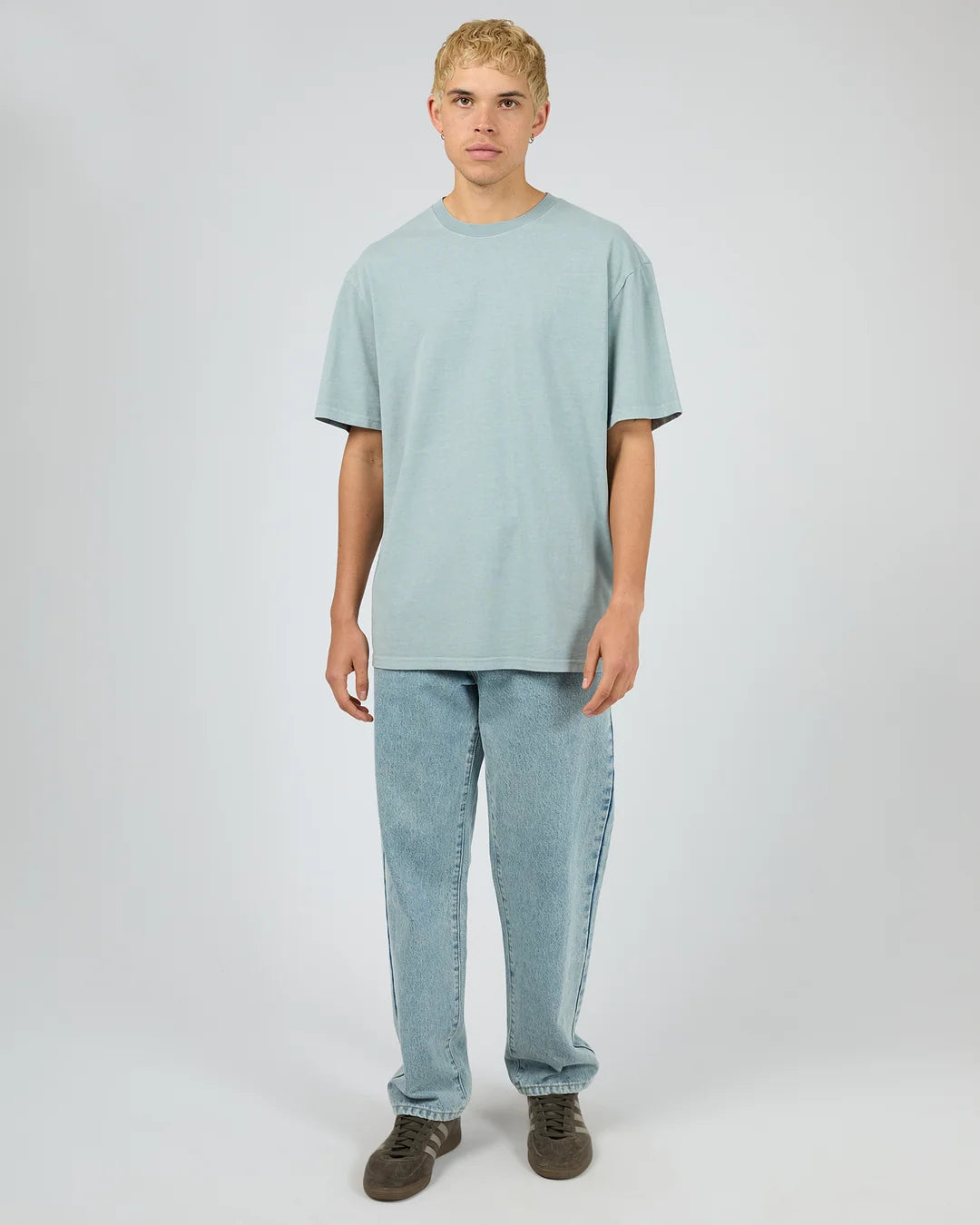 SILENT THEORY ESSENTIAL FIT TEE - SURF SPRAY