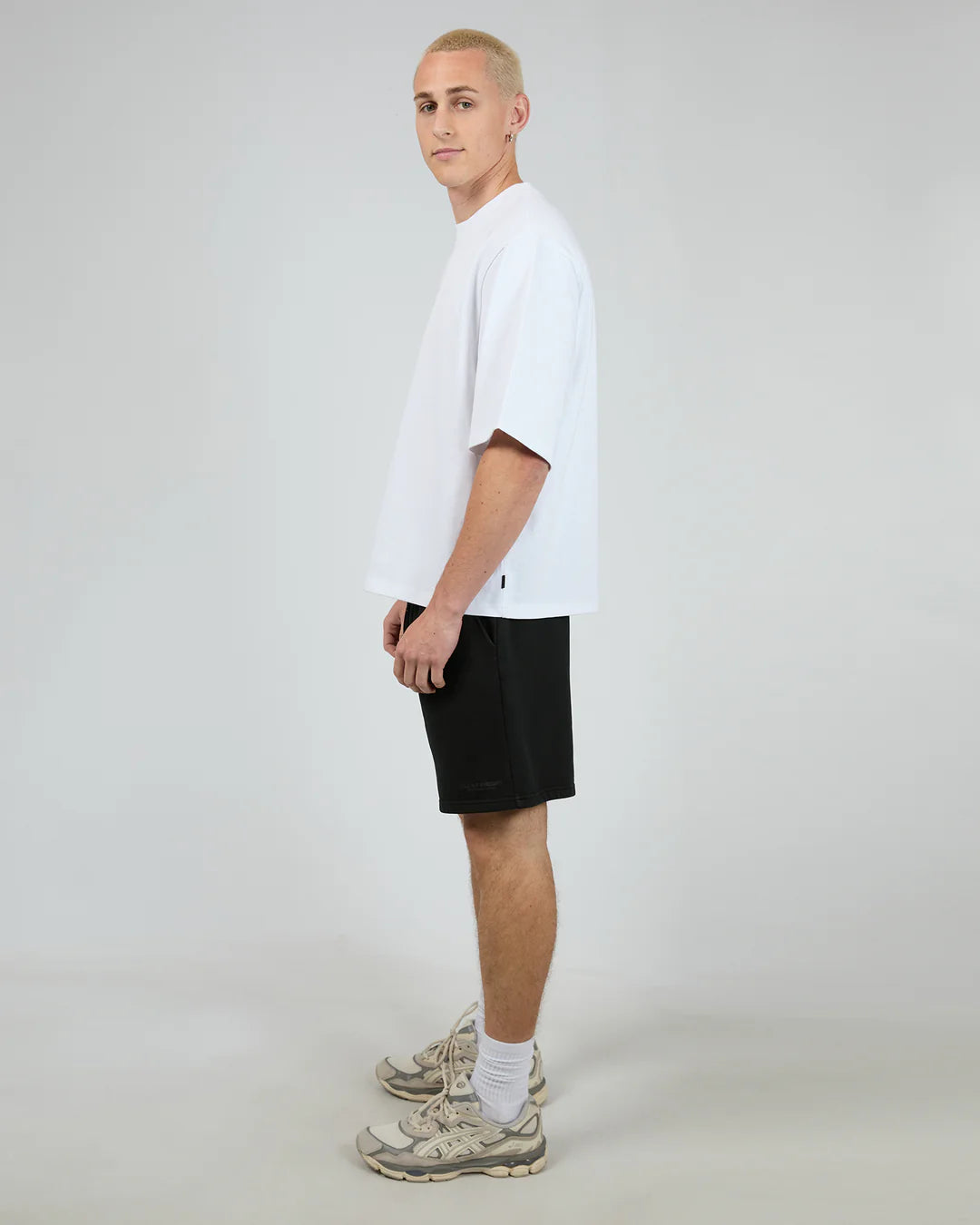 SILENT THEORY ESSENTIAL THEORY SHORT - VINTAGE  BLACK