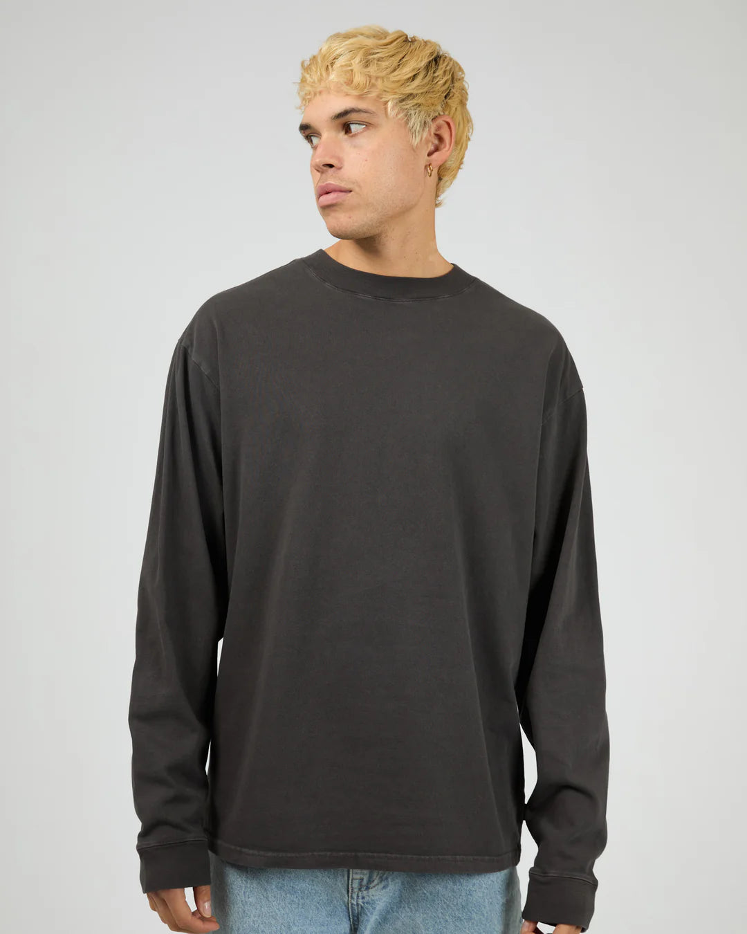 SILENT THEORY HEAVYWEIGHT STANDARD FIT LONG SLEEVE TEE - COAL
