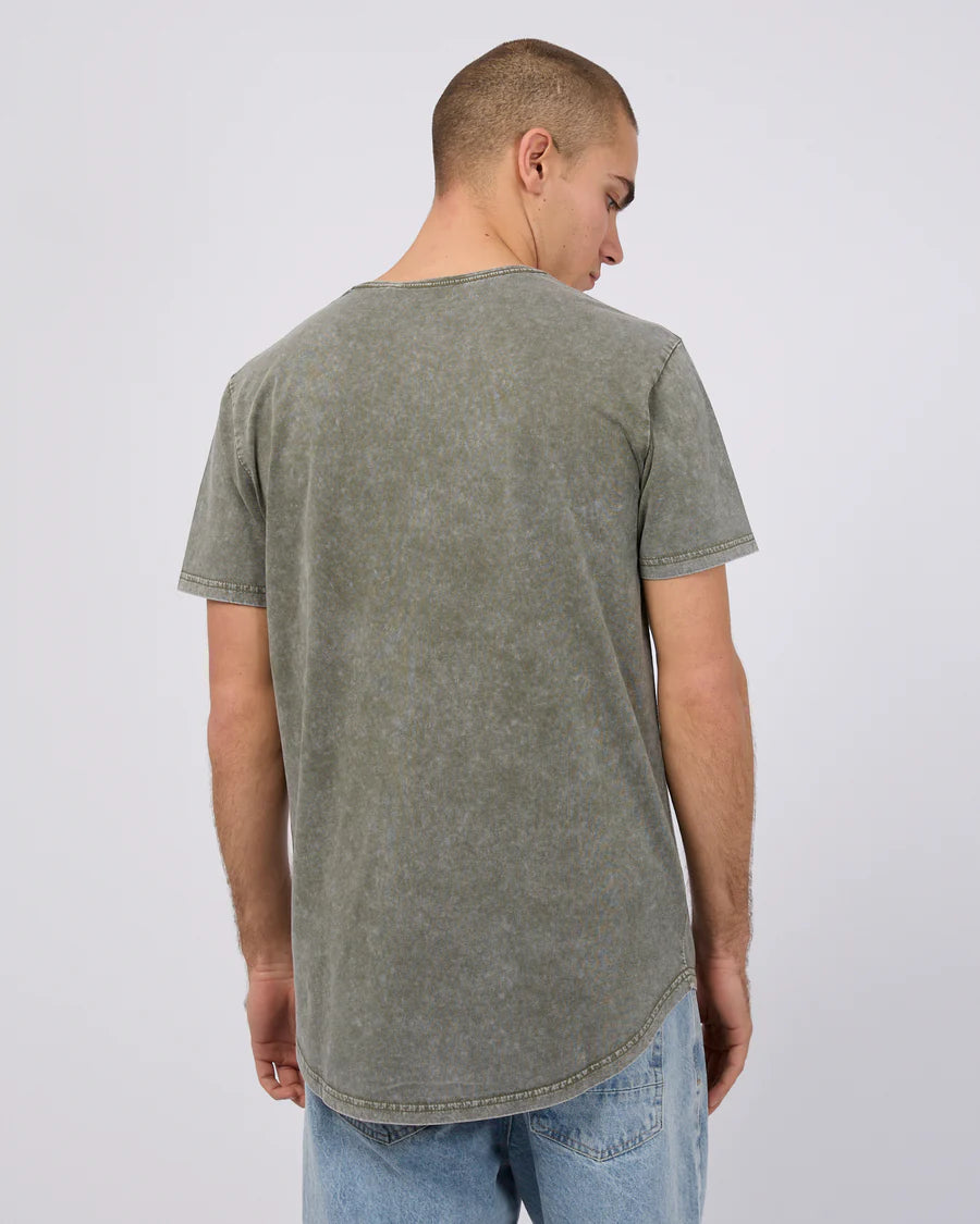 SILENT THEORY TAIL TEE KHAKI