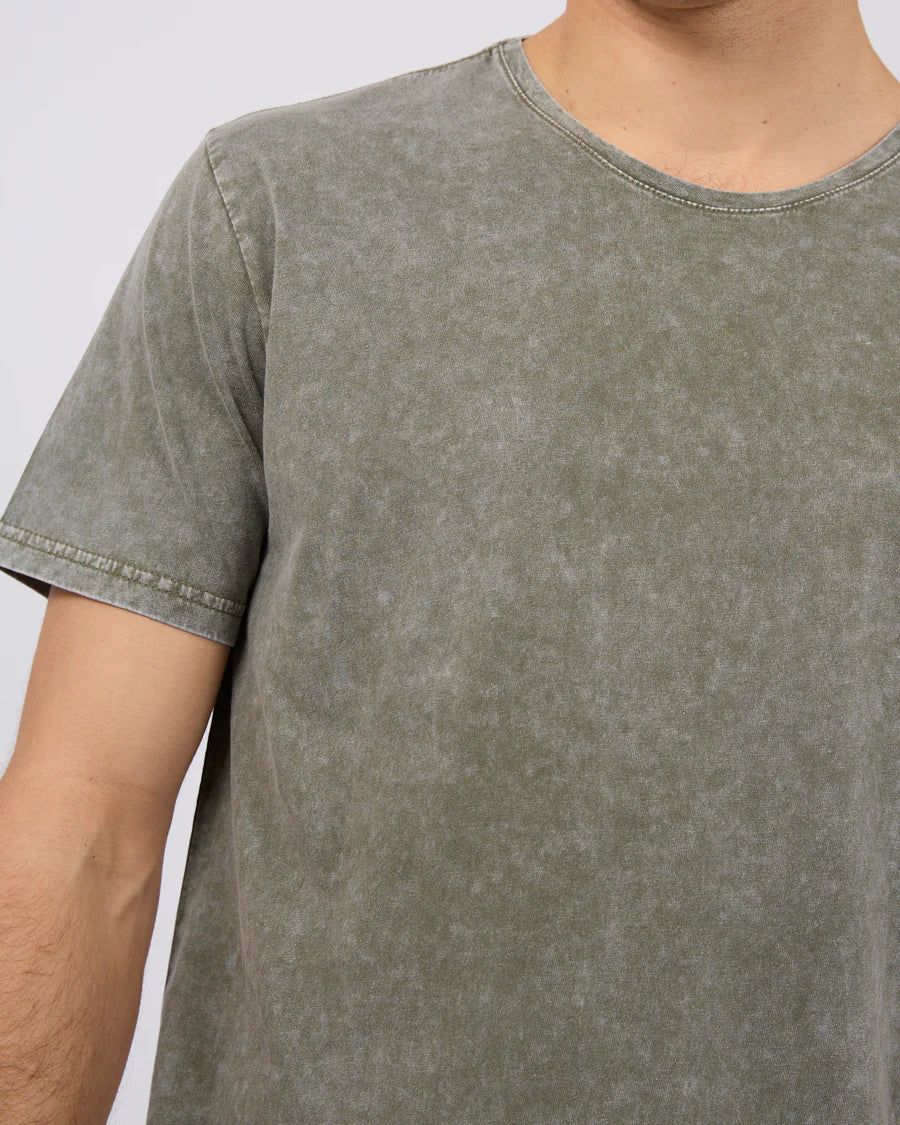 SILENT THEORY TAIL TEE KHAKI