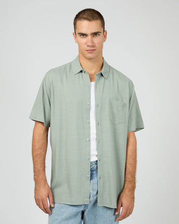 SILENT THEORY TEXTURED LINEN SHORT SLEEVE SHIRT - GREEN