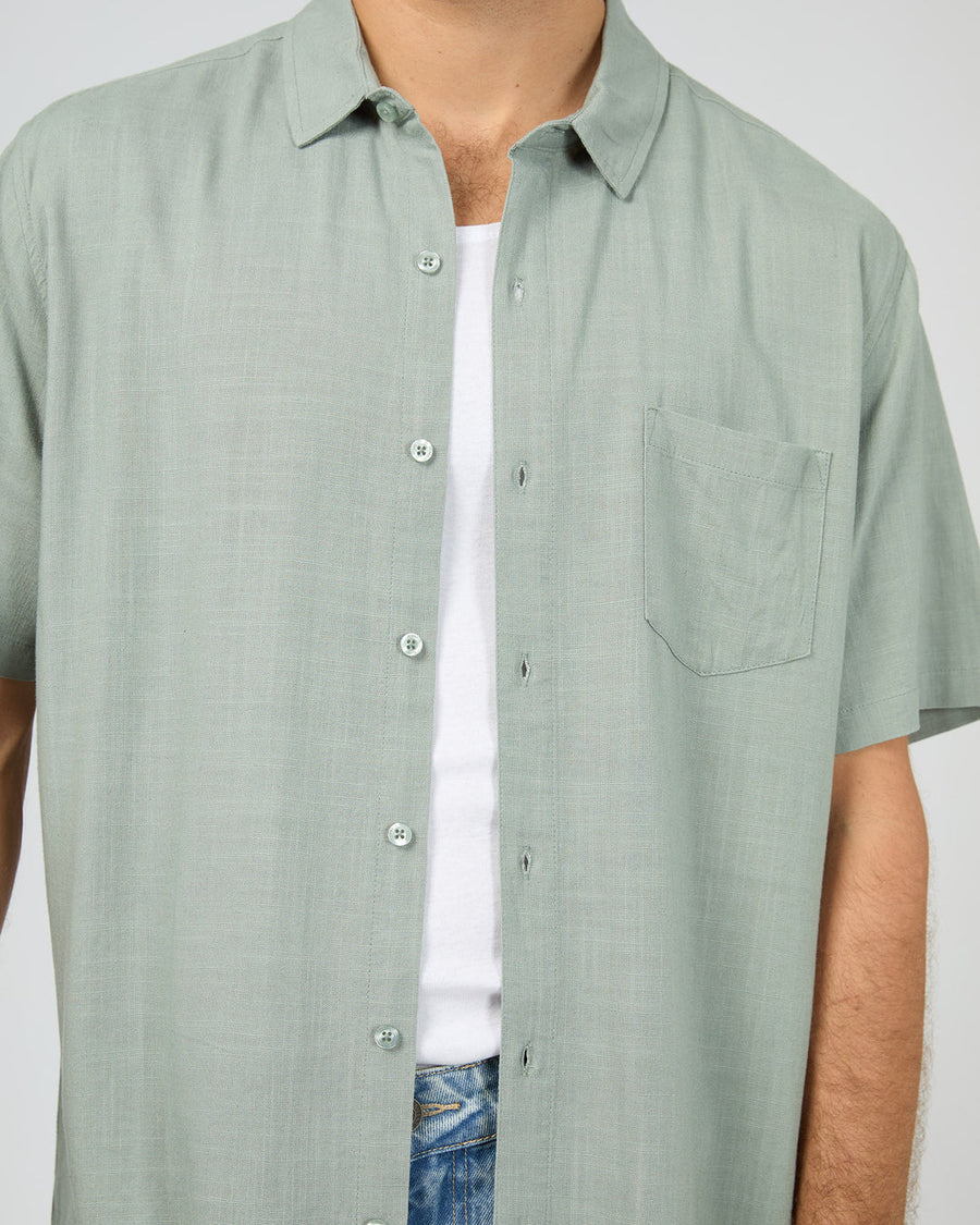 SILENT THEORY TEXTURED LINEN SHORT SLEEVE SHIRT - GREEN