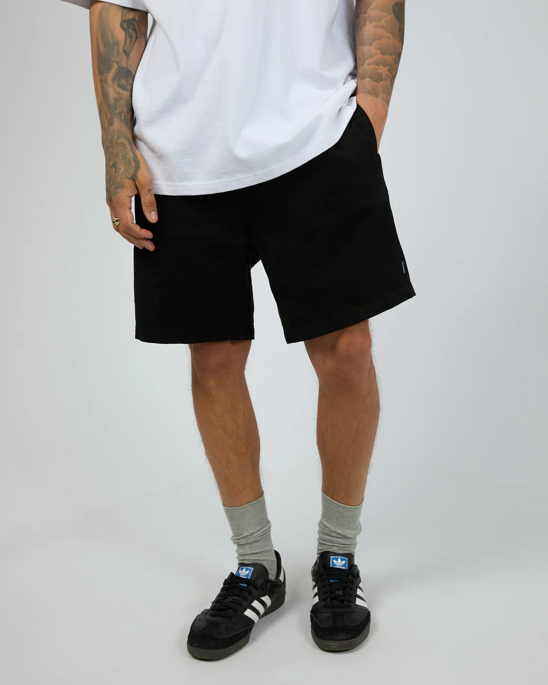 SILENT THEORY WALTER SHORT - BLACK